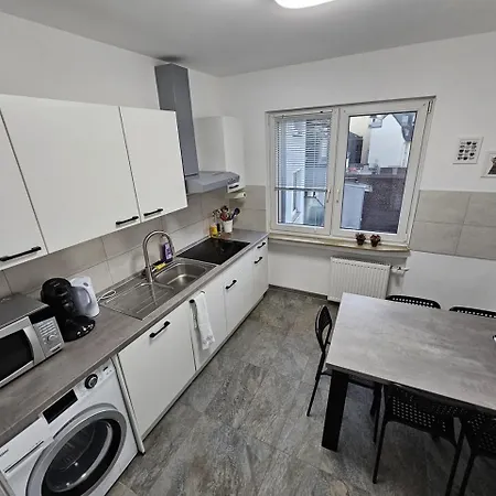 Einzelzimmer Fuer Bis Zu 2 Personen - 4 Og Δωμάτια σε οικογενειακή κατοικία *