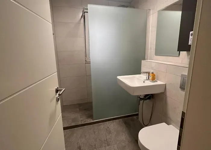 Einzelzimmer Fuer Bis Zu 2 Personen - 4 Og